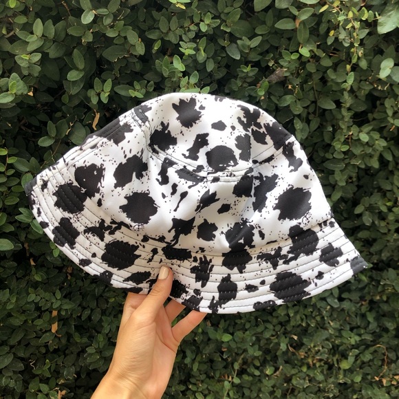 SOLD Trendy Black White Cow Print Bucket Hat Y2K - Picture 6 of 6